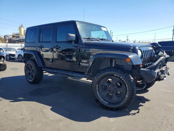 2013 JEEP WRANGLER Sahara