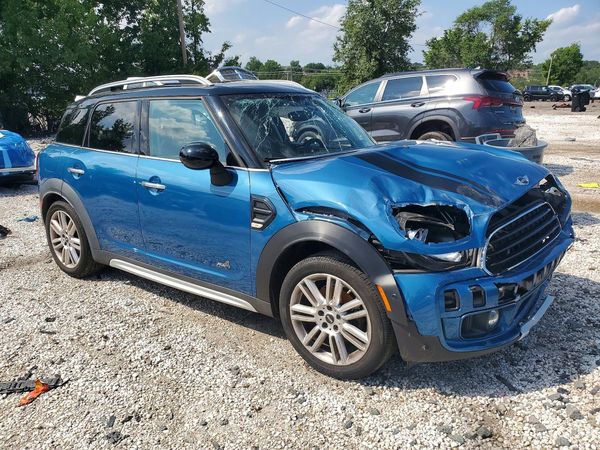 2018 MINI COOPER