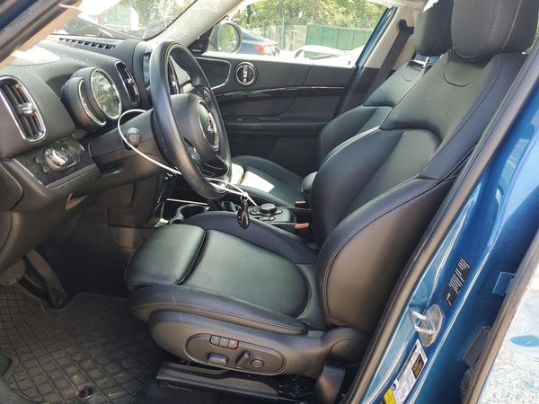 2018 MINI COOPER