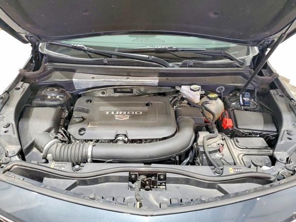 2021 CADILLAC XT4 Premium Luxury — Engine bay