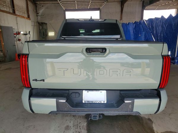 2023 TOYOTA TUNDRA SR5