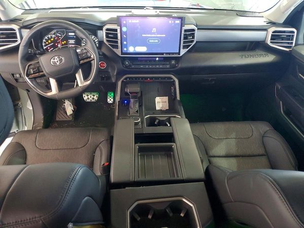 2023 TOYOTA TUNDRA SR5