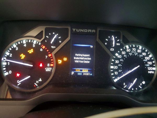 2023 TOYOTA TUNDRA SR5