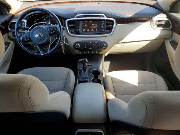 2018 KIA SORENTO L, LX