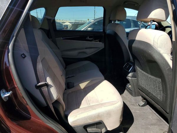 2018 KIA SORENTO L, LX