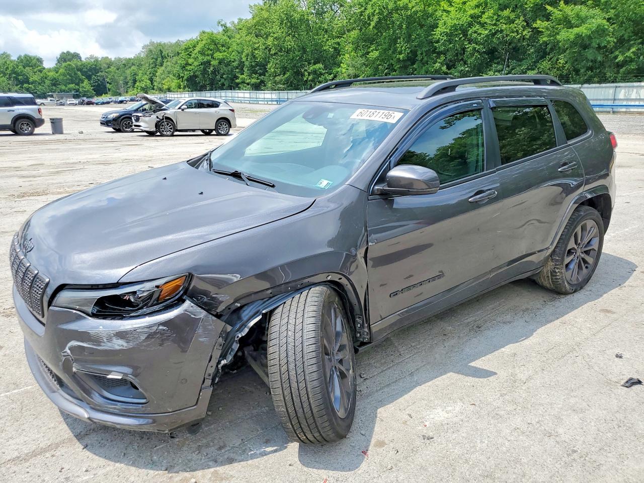 2019 JEEP CHEROKEE Limited — Front 3/4