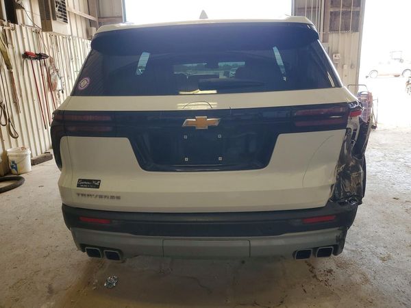 2025 CHEVROLET TRAVERSE LT