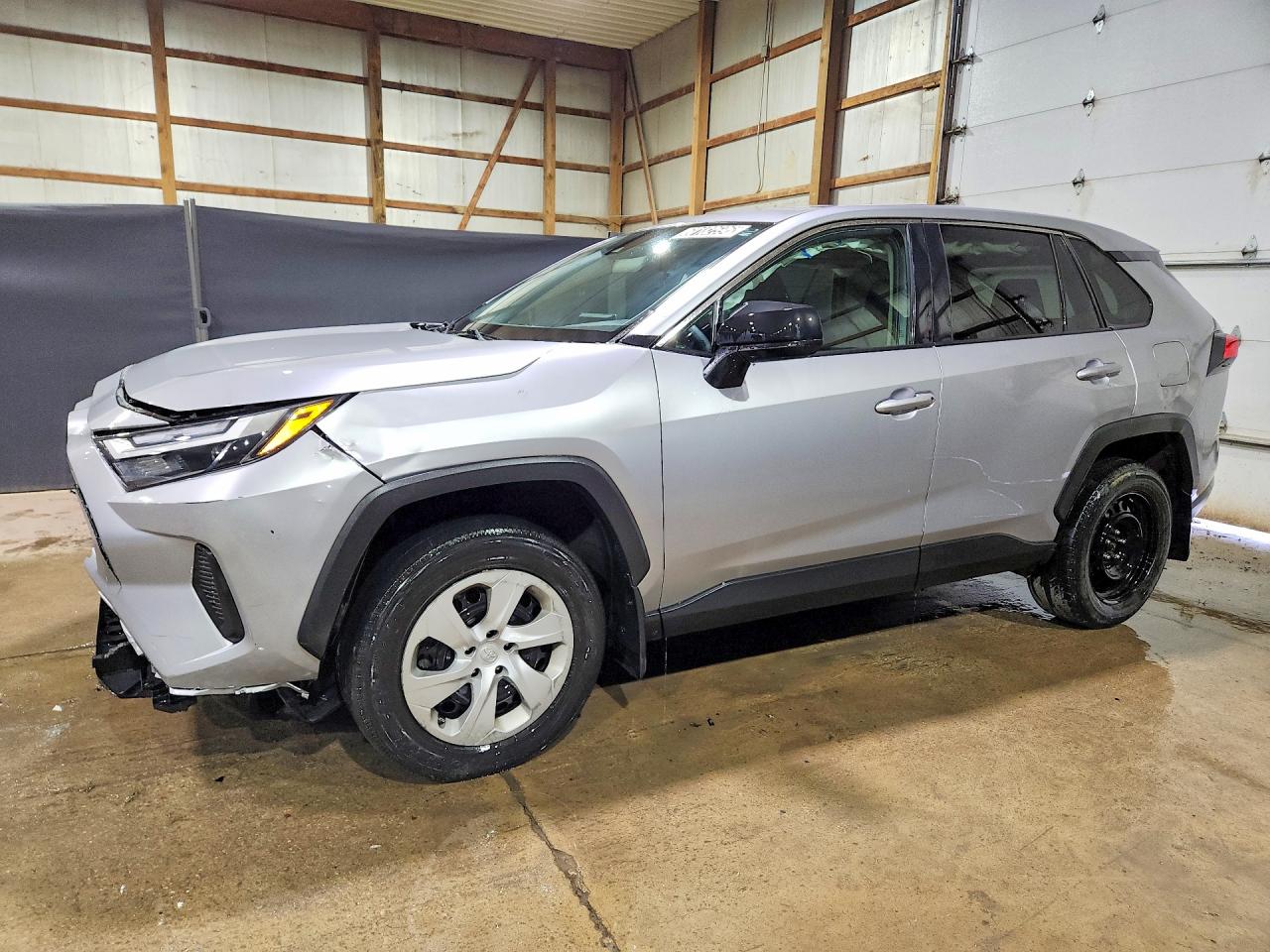 2023 TOYOTA RAV4 LE — Front 3/4