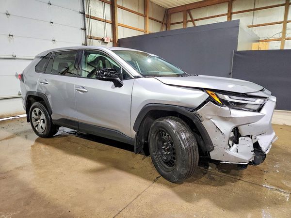2023 TOYOTA RAV4 LE — Passenger 3/4