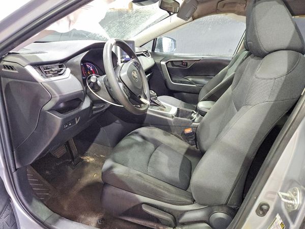 2023 TOYOTA RAV4 LE — DENT
