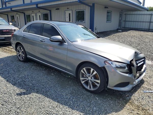 2016 MERCEDES-BENZ C C300