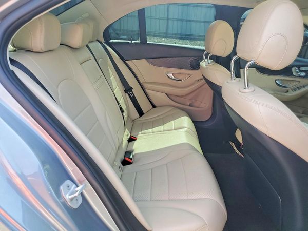 2016 MERCEDES-BENZ C C300