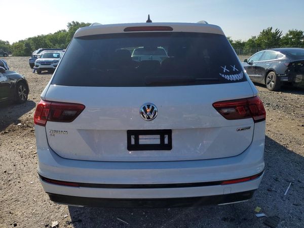 2021 VOLKSWAGEN TIGUAN