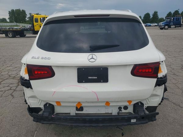 2021 MERCEDES-BENZ GLC GLC300