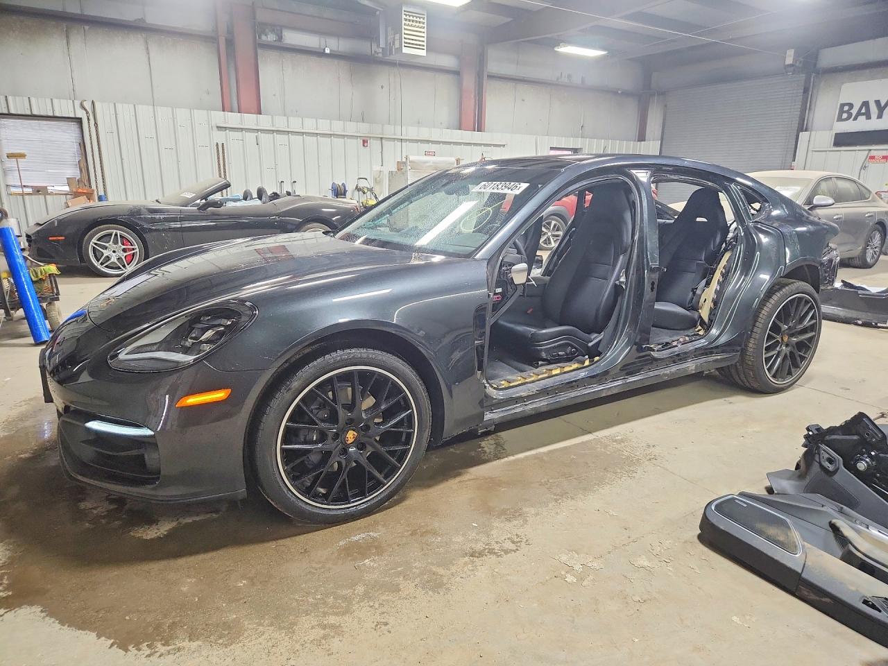 2023 PORSCHE PANAMERA