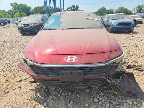 2025 HYUNDAI ELANTRA