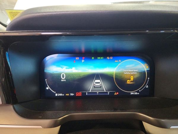 2023 KIA SORENTO