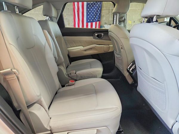 2023 KIA SORENTO