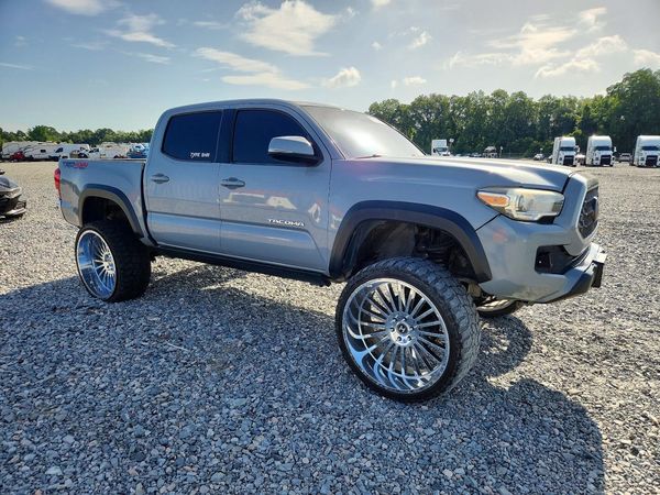 2018 TOYOTA TACOMA