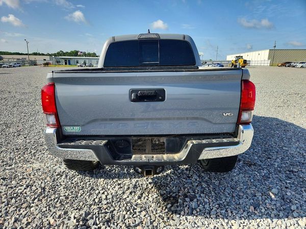 2018 TOYOTA TACOMA