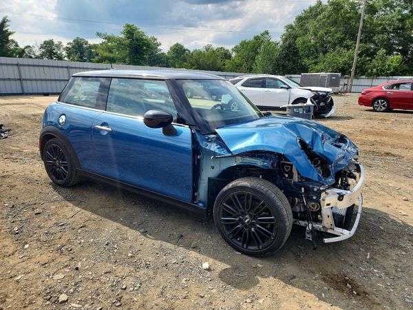 2023 MINI COOPER