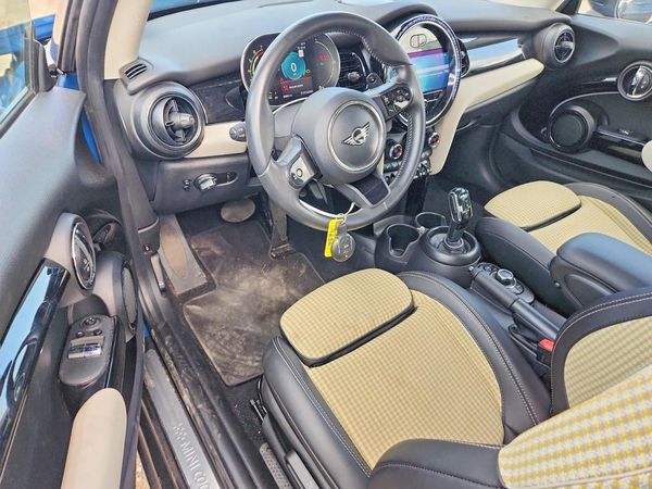 2023 MINI COOPER