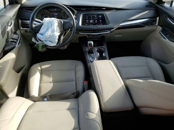 2019 CADILLAC XT4 Luxury
