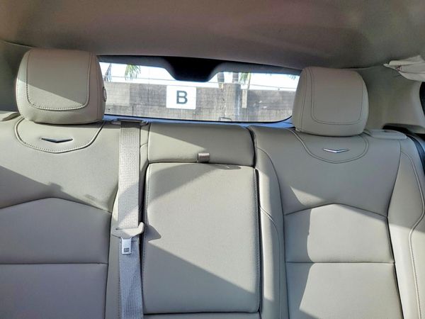 2019 CADILLAC XT4 Luxury
