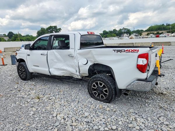 2017 TOYOTA TUNDRA