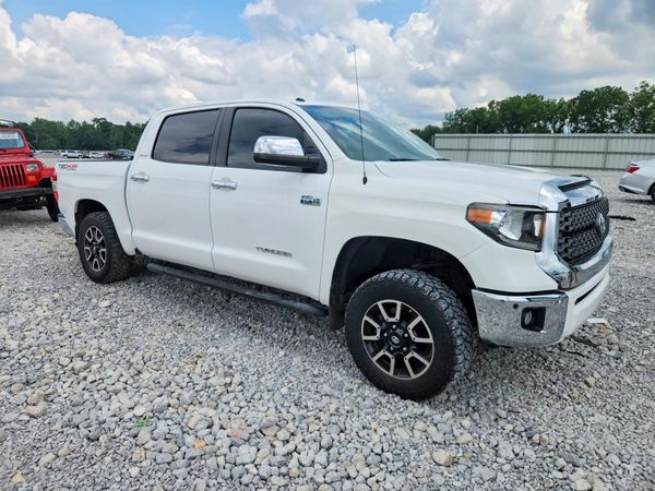 2017 TOYOTA TUNDRA