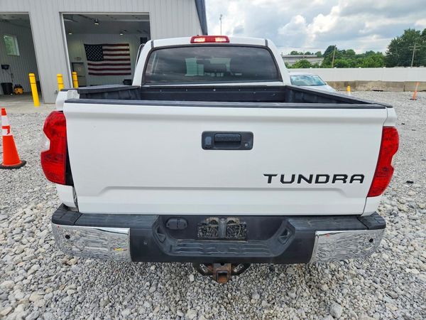 2017 TOYOTA TUNDRA