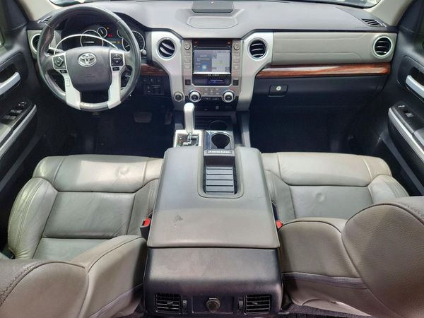 2017 TOYOTA TUNDRA