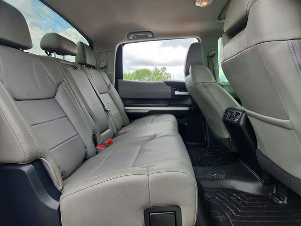 2017 TOYOTA TUNDRA