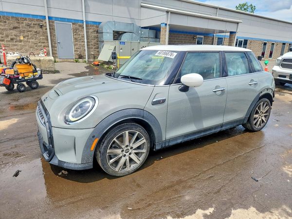 2022 MINI COOPER