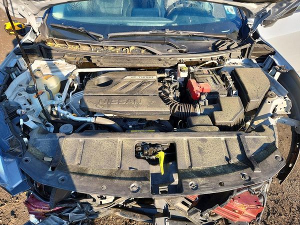 2025 NISSAN ROGUE SV — Engine bay