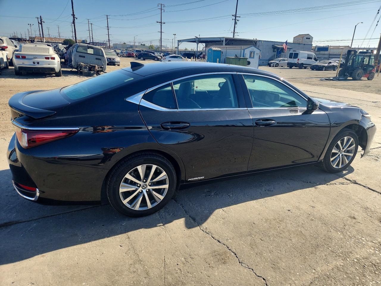 2019 LEXUS ES 300h
