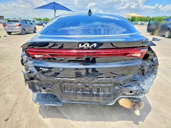 2022 KIA K5 LXS