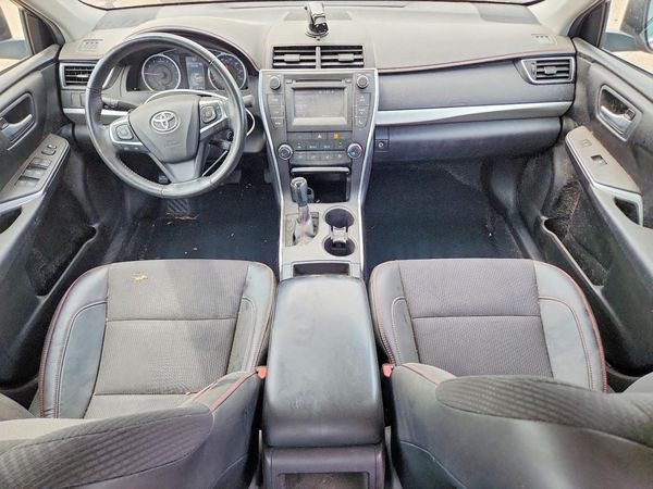 2017 TOYOTA CAMRY