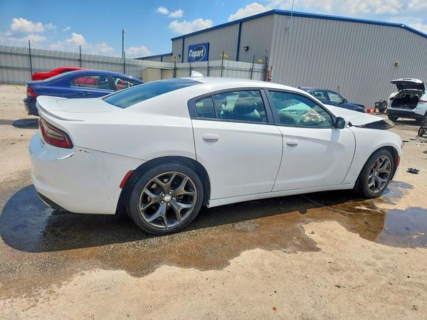 2015 DODGE CHARGER SXT