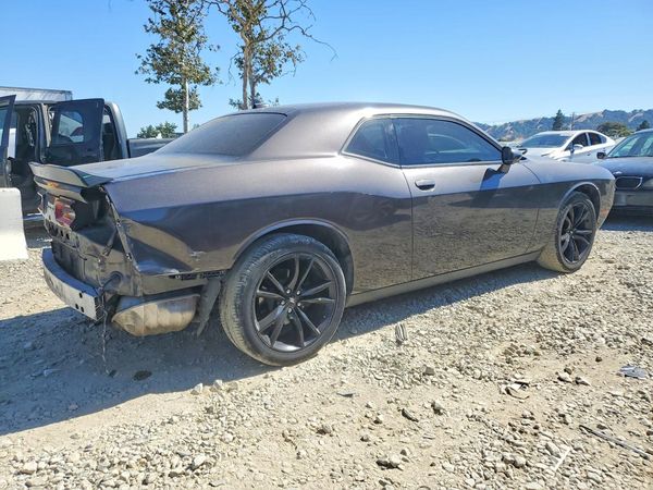 2017 DODGE CHALLENGER SXT