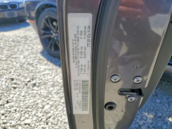 2017 DODGE CHALLENGER SXT