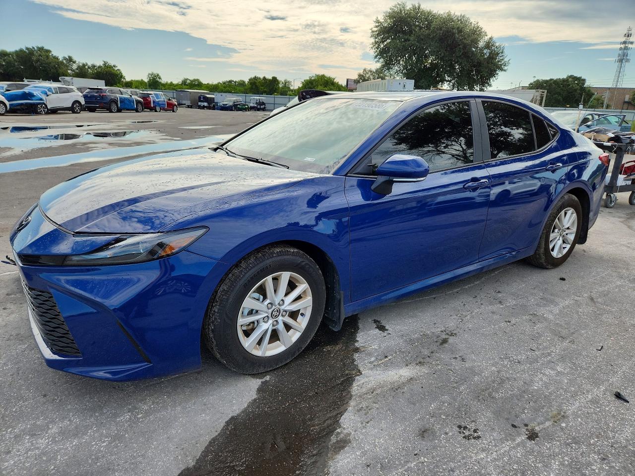 2025 TOYOTA CAMRY