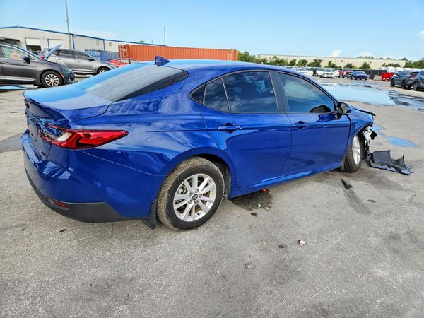 2025 TOYOTA CAMRY