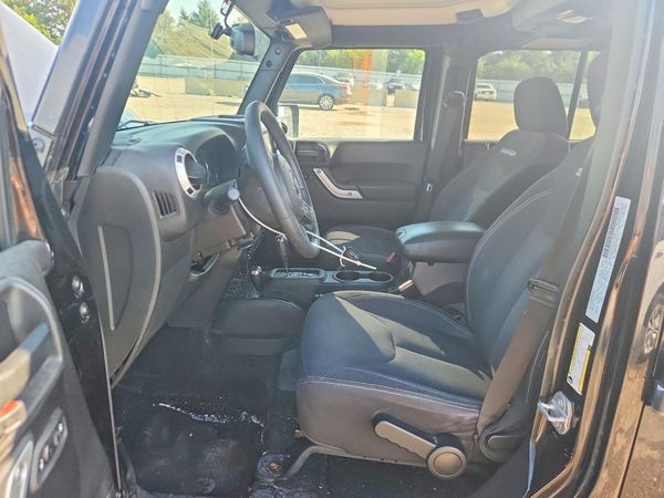 2016 JEEP WRANGLER UNLIMITED SAHARA 4X4