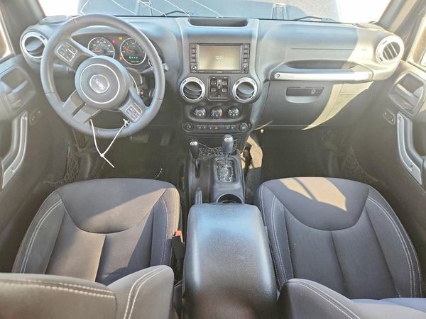 2016 JEEP WRANGLER UNLIMITED SAHARA 4X4