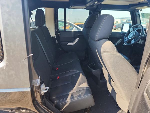 2016 JEEP WRANGLER UNLIMITED SAHARA 4X4