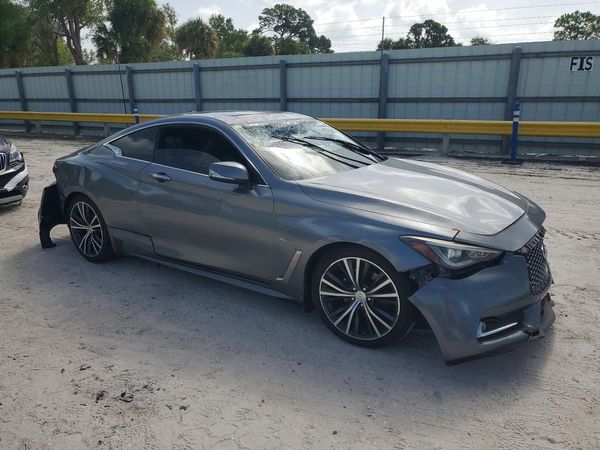 2017 INFINITI Q60