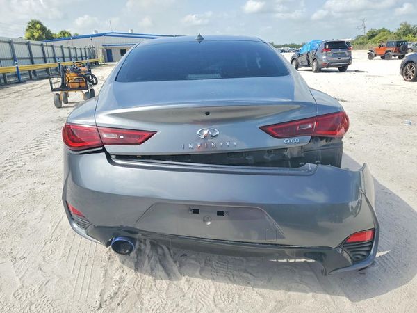 2017 INFINITI Q60