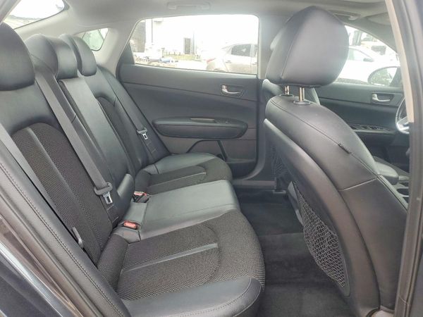 2019 KIA OPTIMA LX, S