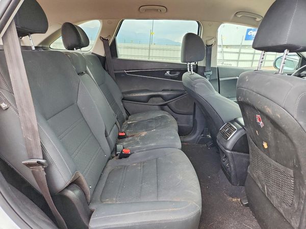2019 KIA SORENTO L, LX, S
